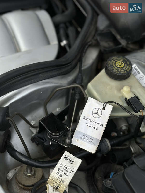 Седан Mercedes-Benz E-Class 2000 в Сторожинце