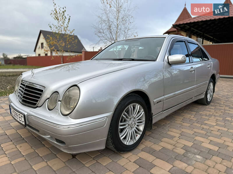 Седан Mercedes-Benz E-Class 2000 в Сторожинце