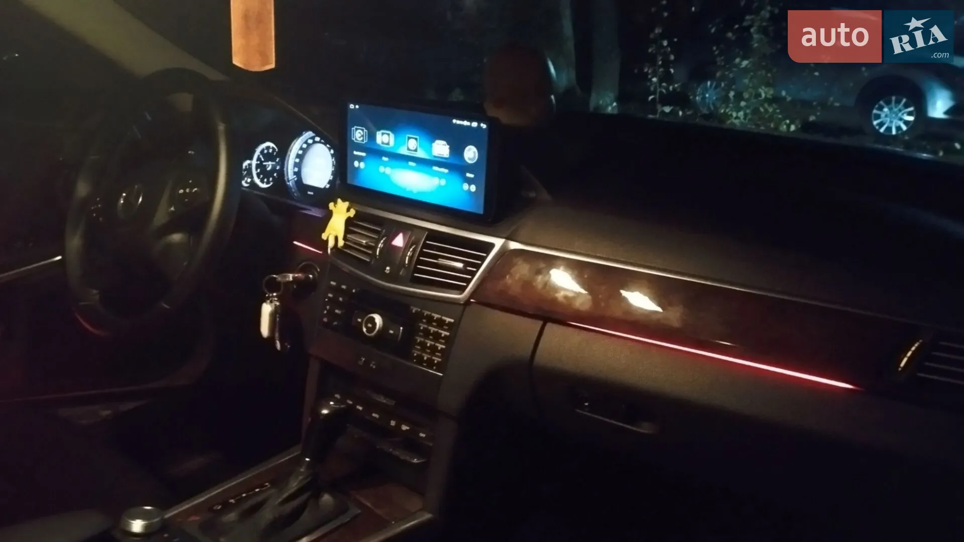 2010 Mercedes-Benz E-klasse - мініатюра 25