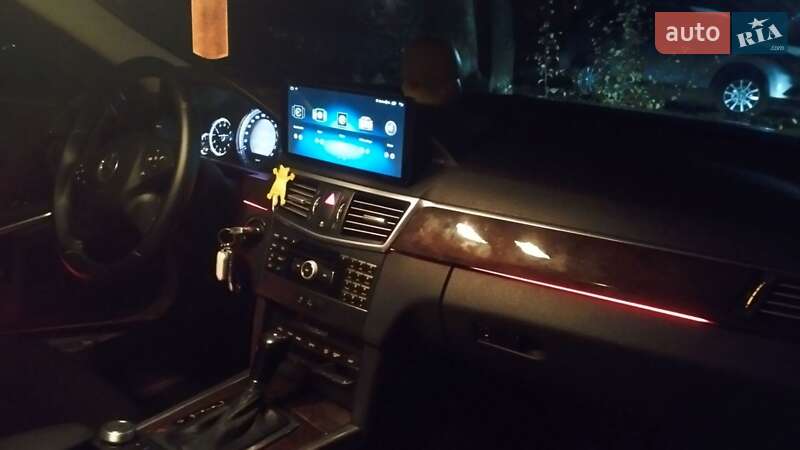 Седан Mercedes-Benz E-Class 2010 в Запоріжжі фото 28 Седан Mercedes-Benz E-Class 2010 в Запоріжжі