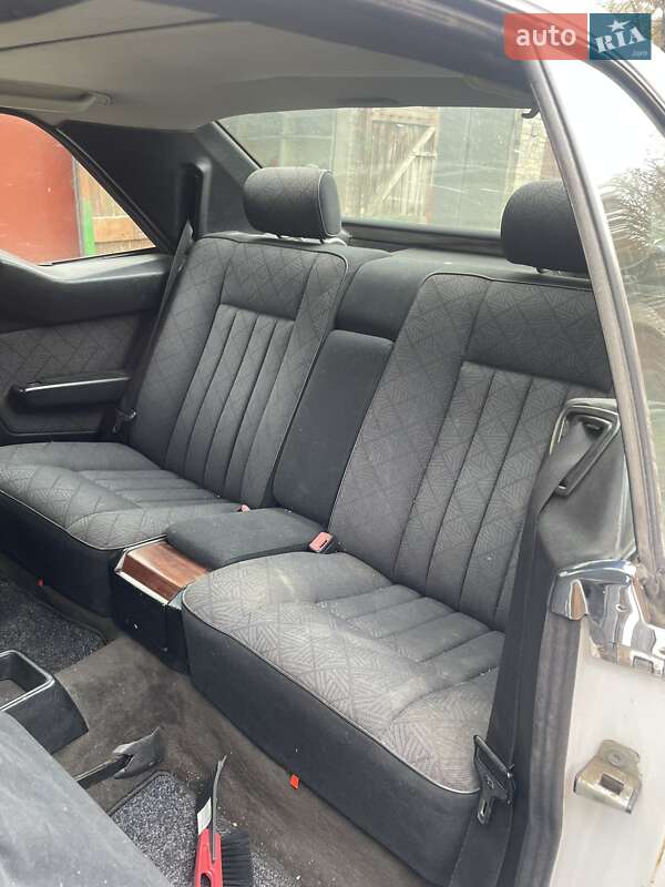 Купе Mercedes-Benz E-Class 1994 в Києві фото 10 Купе Mercedes-Benz E-Class 1994 в Києві