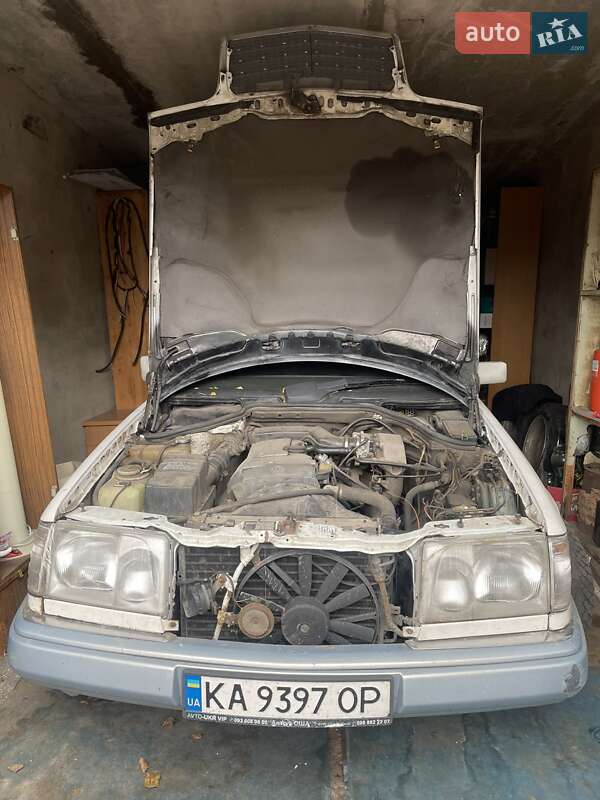 Купе Mercedes-Benz E-Class 1994 в Києві фото 12 Купе Mercedes-Benz E-Class 1994 в Києві