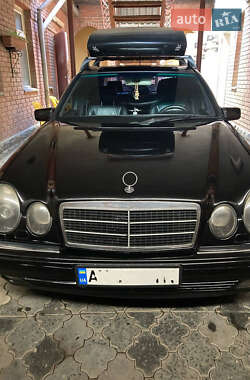 Седан Mercedes-Benz E-Class 1998 в Харкові Седан Mercedes-Benz E-Class 1998 в Харкові