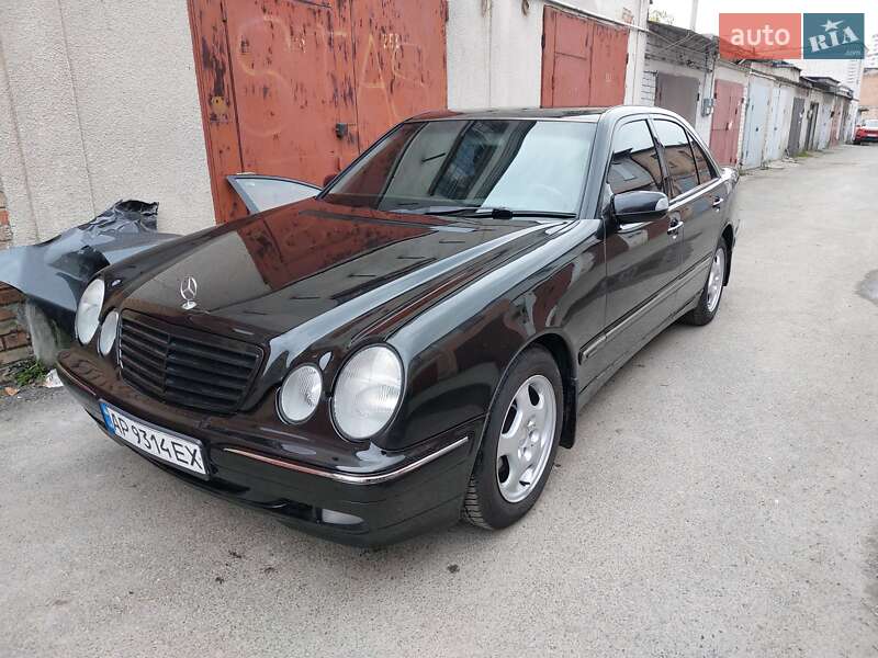 Седан Mercedes-Benz E-Class 2001 в Прилуках фото Седан Mercedes-Benz E-Class 2001 в Прилуках