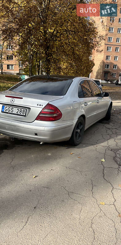 Седан Mercedes-Benz E-Class 2005 в Рівному фото 5 Седан Mercedes-Benz E-Class 2005 в Рівному