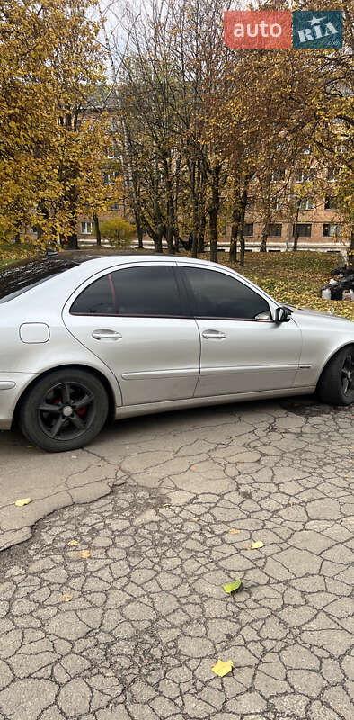 Седан Mercedes-Benz E-Class 2005 в Рівному фото 11 Седан Mercedes-Benz E-Class 2005 в Рівному