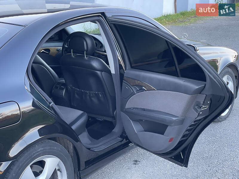 Седан Mercedes-Benz E-Class 2004 в Виннице