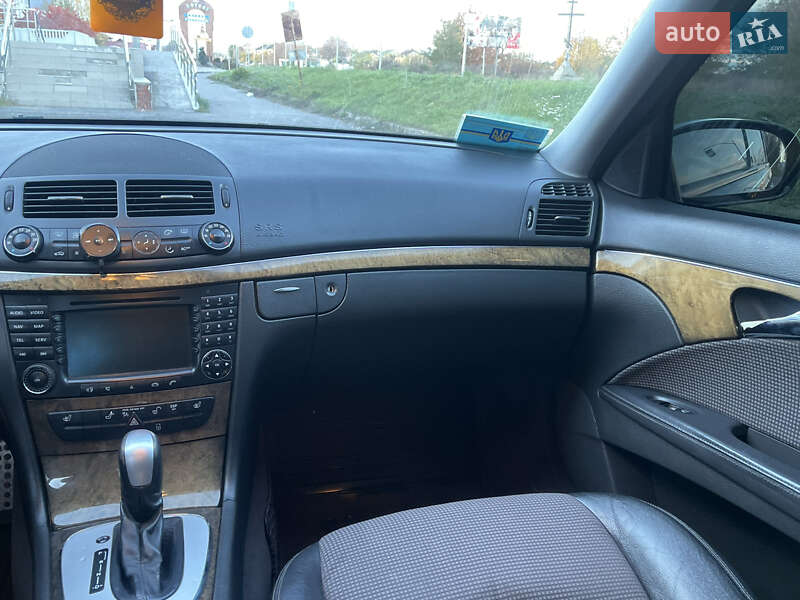 Седан Mercedes-Benz E-Class 2004 в Виннице