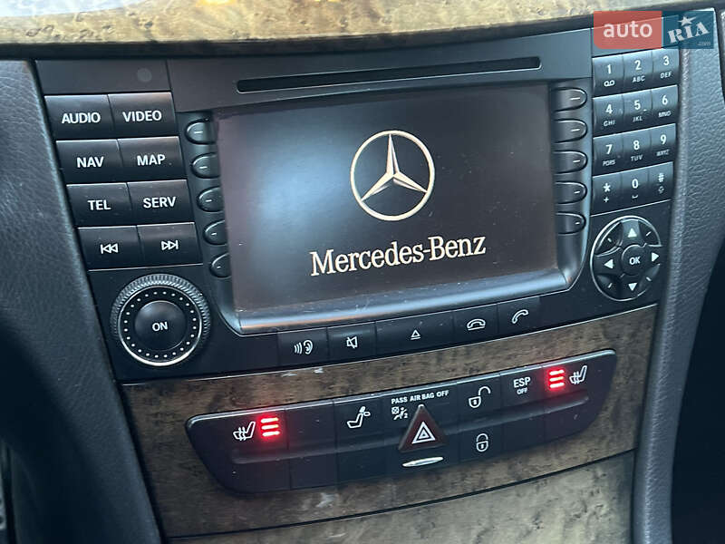 Седан Mercedes-Benz E-Class 2004 в Виннице