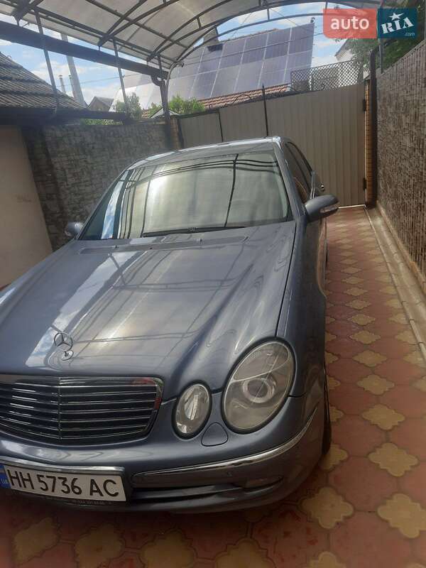 Седан Mercedes-Benz E-Class 2003 в Ізмаїлі