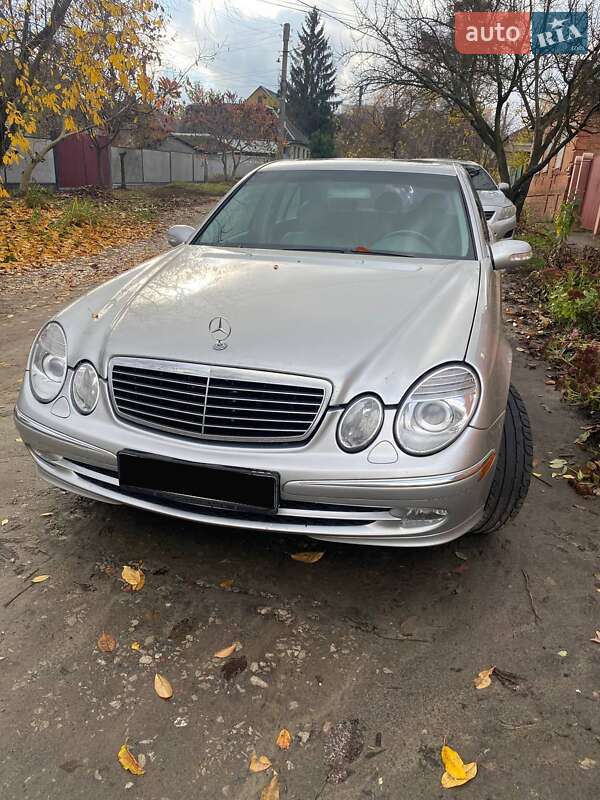 Mercedes-Benz E-Class 2004