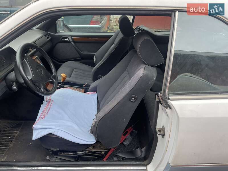 Купе Mercedes-Benz E-Class 1994 в Києві фото 20 Купе Mercedes-Benz E-Class 1994 в Києві