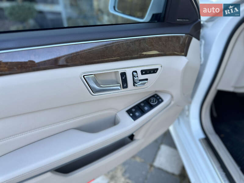 Седан Mercedes-Benz E-Class 2015 в Стрые