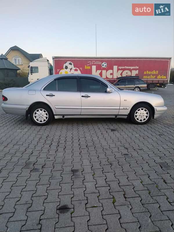 Седан Mercedes-Benz E-Class 1997 в Чернівцях фото 5 Седан Mercedes-Benz E-Class 1997 в Чернівцях