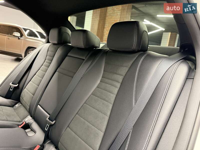 Седан Mercedes-Benz E-Class 2022 в Киеве