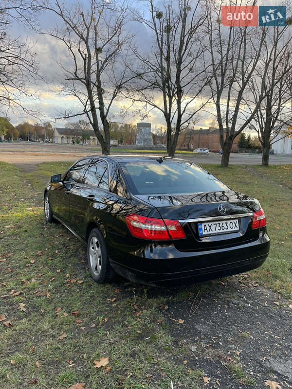 Седан Mercedes-Benz E-Class 2010 в Чугуеве фото 7 Седан Mercedes-Benz E-Class 2010 в Чугуеве