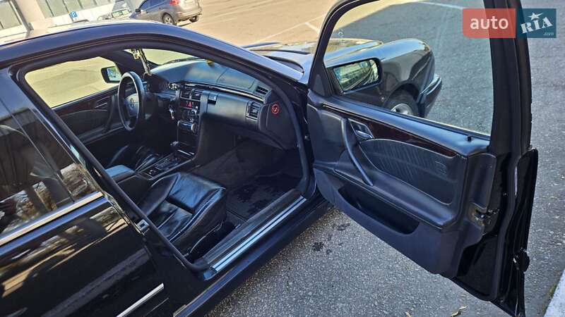 Седан Mercedes-Benz E-Class 1996 в Ізмаїлі