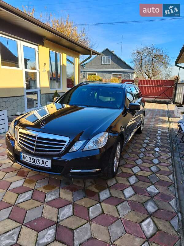 Универсал Mercedes-Benz E-Class 2010 в Владимире