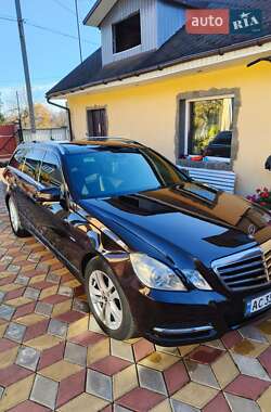Универсал Mercedes-Benz E-Class 2010 в Владимире