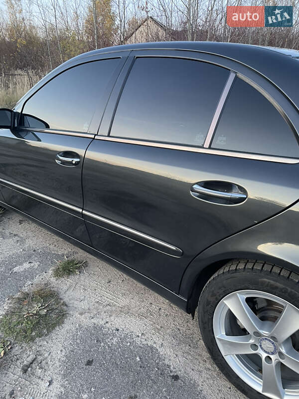 Седан Mercedes-Benz E-Class 2004 в Любомле фото 10 Седан Mercedes-Benz E-Class 2004 в Любомле