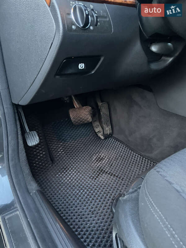 Седан Mercedes-Benz E-Class 2004 в Любомле фото 17 Седан Mercedes-Benz E-Class 2004 в Любомле