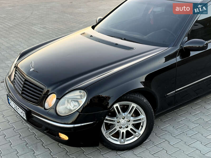 Седан Mercedes-Benz E-Class 2002 в Черновцах