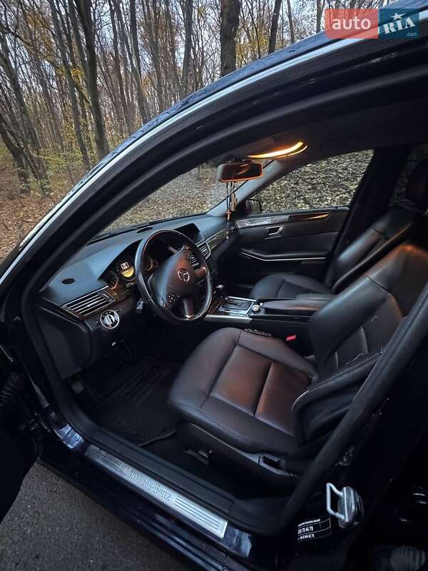 Седан Mercedes-Benz E-Class 2011 в Киеве фото 3 Седан Mercedes-Benz E-Class 2011 в Киеве