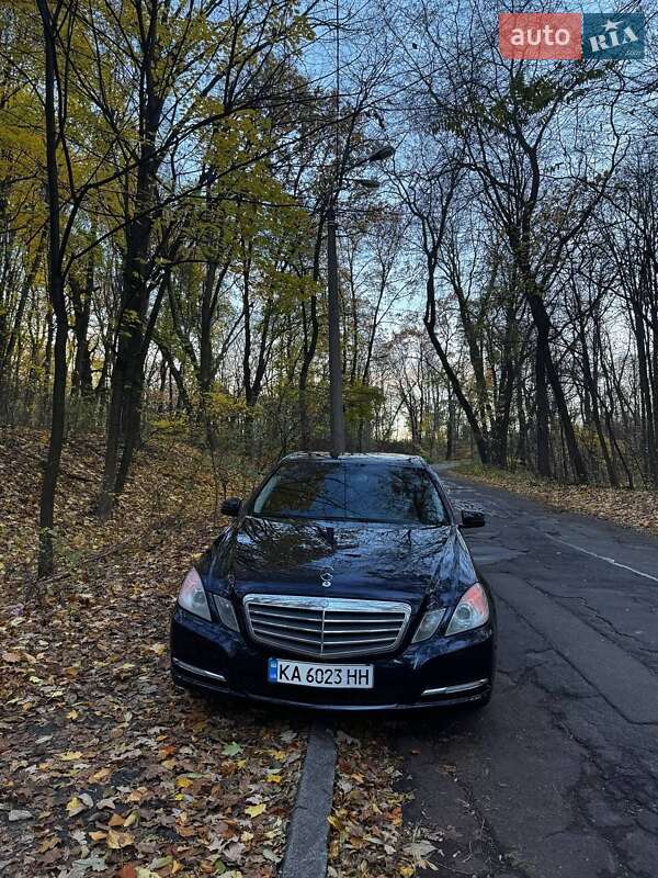 Седан Mercedes-Benz E-Class 2011 в Киеве фото 7 Седан Mercedes-Benz E-Class 2011 в Киеве