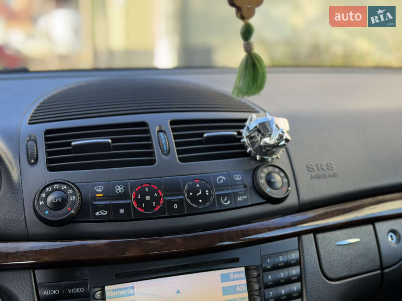 Седан Mercedes-Benz E-Class 2004 в Межгорье фото 51 Седан Mercedes-Benz E-Class 2004 в Межгорье