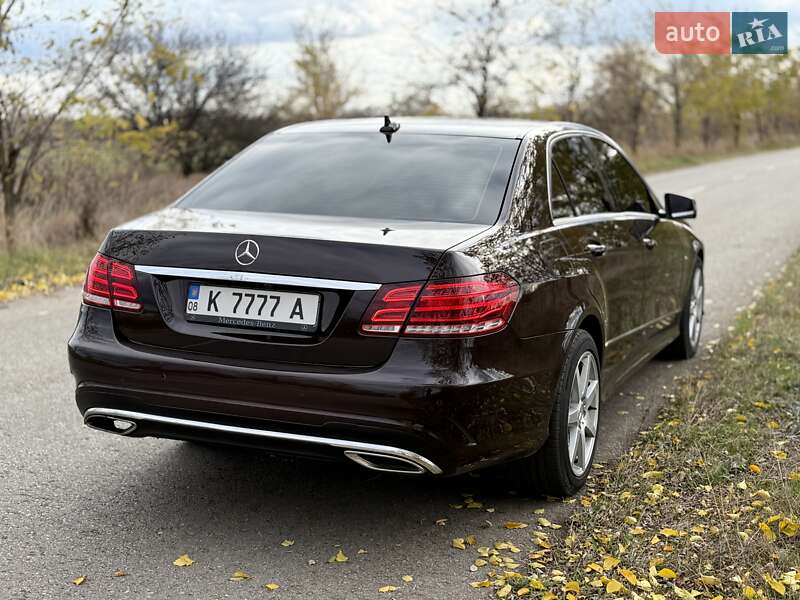 Седан Mercedes-Benz E-Class 2010 в Запорожье