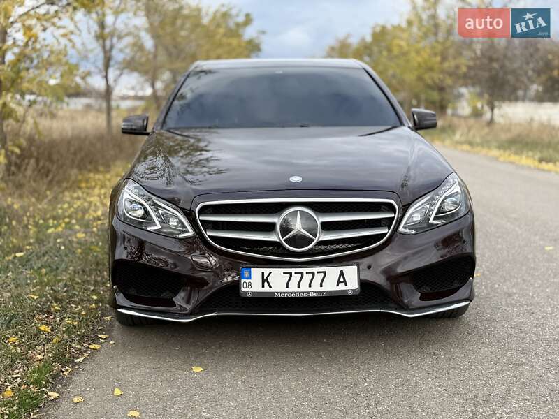 Седан Mercedes-Benz E-Class 2010 в Запорожье