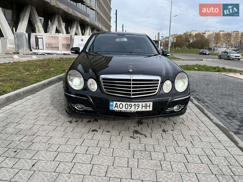 Седан Mercedes-Benz E-Class 2006 в Львові
