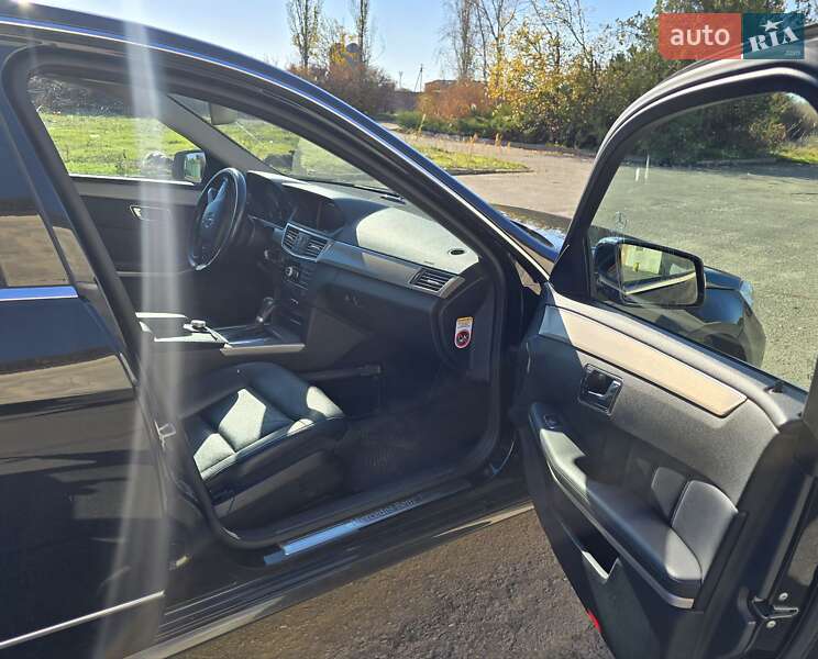 Седан Mercedes-Benz E-Class 2009 в Миколаєві