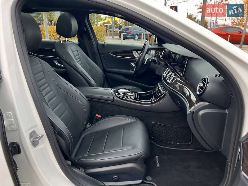 Седан Mercedes-Benz E-Class 2016 в Києві фото 13 Седан Mercedes-Benz E-Class 2016 в Києві