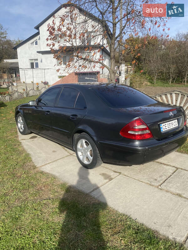 Седан Mercedes-Benz E-Class 2004 в Кицмани фото 6 Седан Mercedes-Benz E-Class 2004 в Кицмани