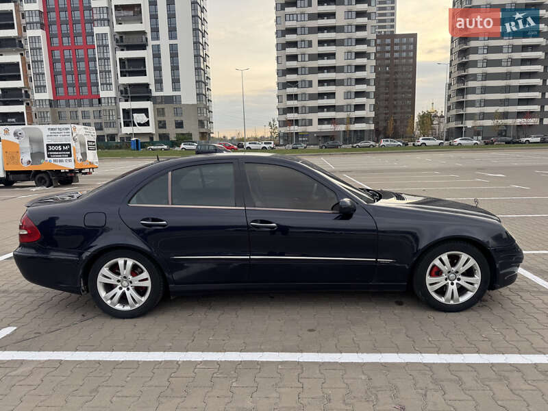 Седан Mercedes-Benz E-Class 2003 в Киеве фото 4 Седан Mercedes-Benz E-Class 2003 в Киеве