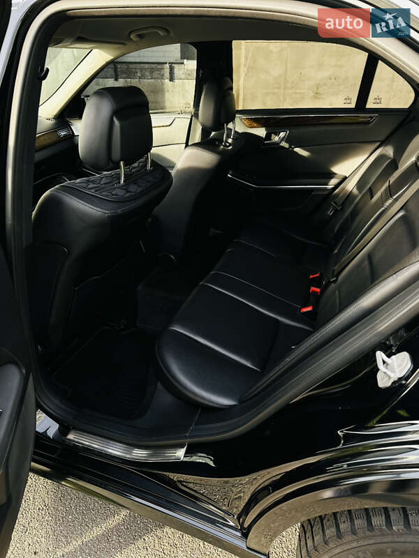 Седан Mercedes-Benz E-Class 2012 в Киеве фото 10 Седан Mercedes-Benz E-Class 2012 в Киеве