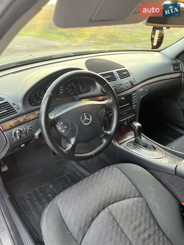 Седан Mercedes-Benz E-Class 2004 в Бучі фото 8 Седан Mercedes-Benz E-Class 2004 в Бучі