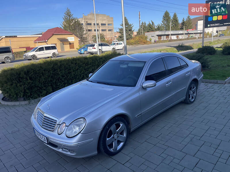 Седан Mercedes-Benz E-Class 2002 в Виноградове фото 2 Седан Mercedes-Benz E-Class 2002 в Виноградове