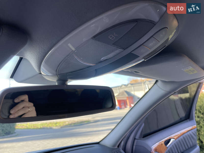 Седан Mercedes-Benz E-Class 2002 в Виноградове фото 20 Седан Mercedes-Benz E-Class 2002 в Виноградове