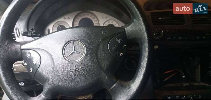Седан Mercedes-Benz E-Class 2002 в Тульчине