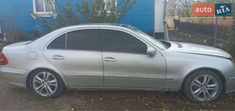 Седан Mercedes-Benz E-Class 2002 в Тульчине