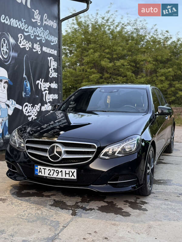 Седан Mercedes-Benz E-Class 2014 в Городенці