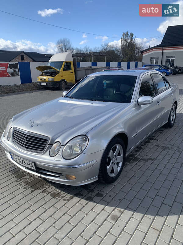 Mercedes-Benz E-Class 2002 Mercedes-Benz E-Class 2002
