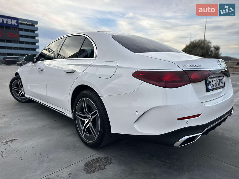 Седан Mercedes-Benz E-Class 2024 в Києві фото 15 Седан Mercedes-Benz E-Class 2024 в Києві