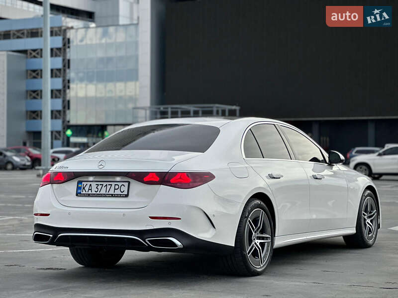Седан Mercedes-Benz E-Class 2024 в Києві фото 36 Седан Mercedes-Benz E-Class 2024 в Києві