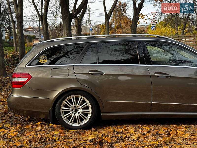 Універсал Mercedes-Benz E-Class 2011 в Києві фото 5 Універсал Mercedes-Benz E-Class 2011 в Києві