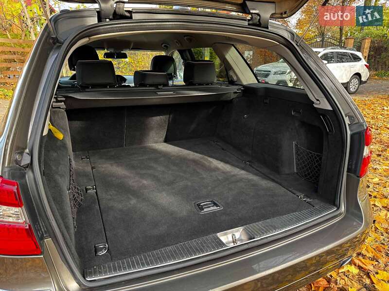 Універсал Mercedes-Benz E-Class 2011 в Києві фото 26 Універсал Mercedes-Benz E-Class 2011 в Києві