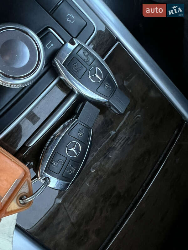 Седан Mercedes-Benz E-Class 2012 в Киеве