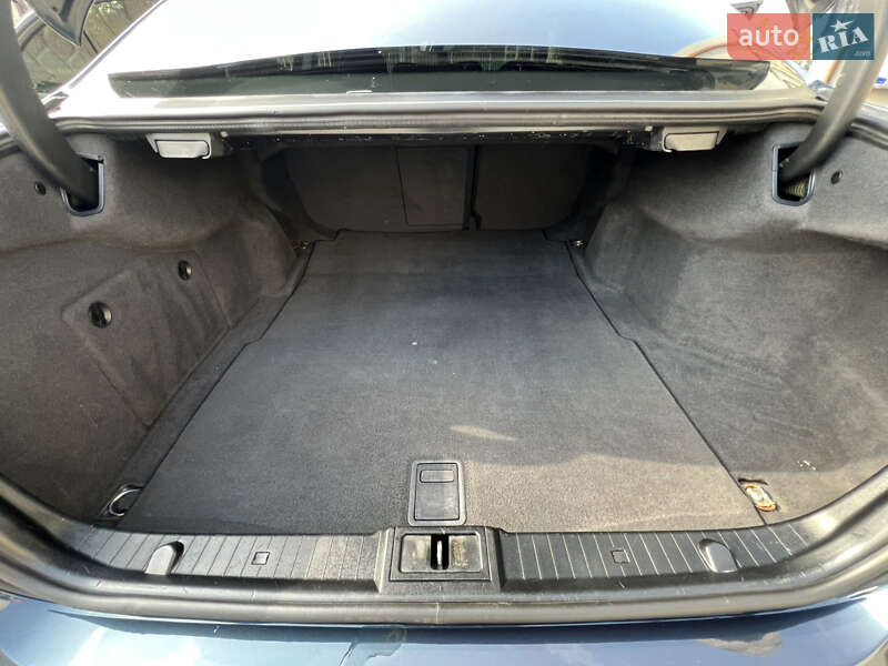 Седан Mercedes-Benz E-Class 2005 в Ивано-Франковске